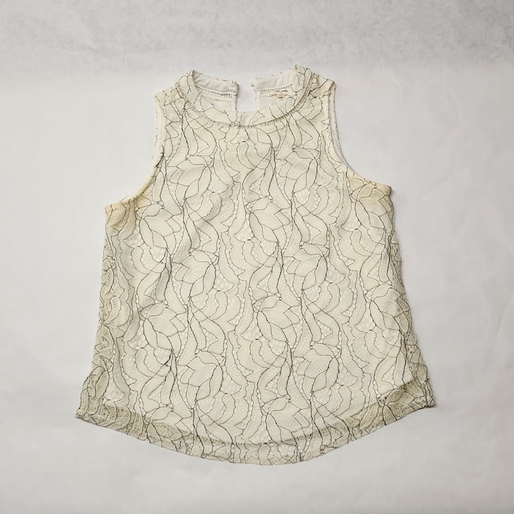 Ultra pink size medium cream sleeveless top.